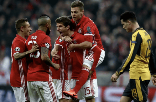 安布：在没中锋的情况下，普利希奇搭莱奥可能存在兼容问题（安布：无中锋时，普利希奇与莱奥的搭档或存兼容隐患）