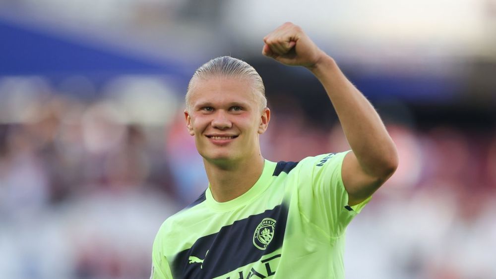 意媒：加斯佩里尼曾邀德罗西住他在热那亚的家，德罗西婉拒了（意媒：加斯佩里尼曾邀请德罗西入住其热那亚住所，后者婉拒）