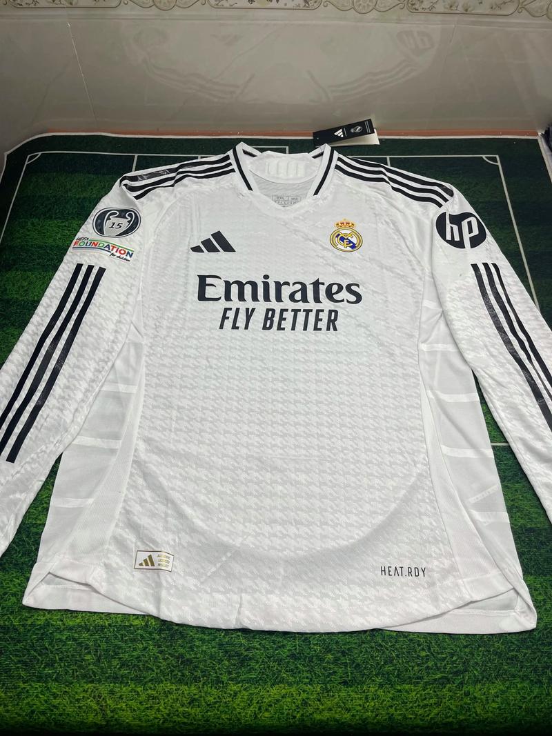 北京时间12月12日凌晨04：00，欧协联联赛阶段将上演一场典型的强弱对话。（欧协联联赛阶段强弱分明之战将于北京时间12月12日04：00打响）