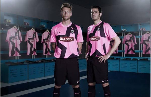 高效发挥！胡金秋20分钟9投8中轻取19分5篮板（效率爆表！胡金秋20分钟9投8中砍下19分5篮板）