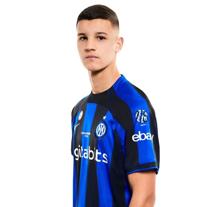 比肩大O！康宁汉姆成为第二位连赢6场&至少25分10助攻的球员（追平大O神迹！康宁汉姆成史上第二人：连胜6场且至少25分10助攻）