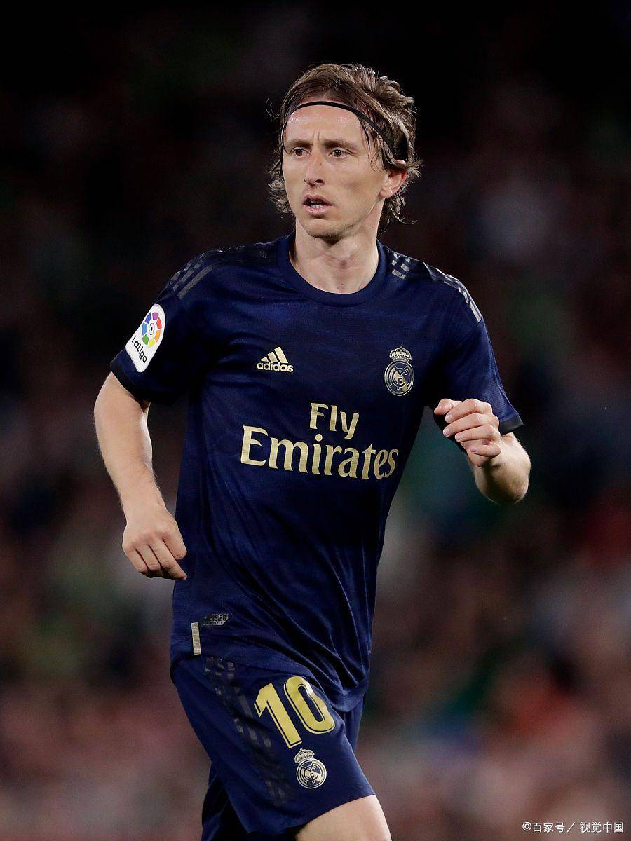 西甲11月最佳球员候选：姆巴佩、亚马尔、格列兹曼在列（西甲11月最佳球员候选公布：姆巴佩、亚马尔、格列兹曼入围）