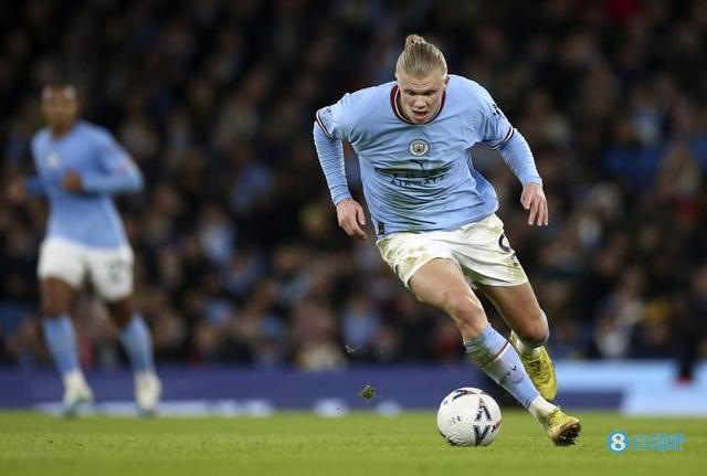 德保罗：去国家队前，梅西对我说他想再去诺坎普看看（德保罗：启程国家队前，梅西说他想再回诺坎普看看）